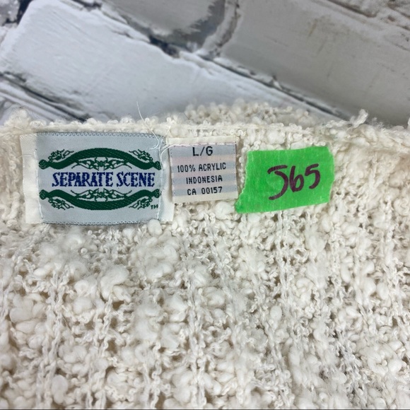 Separate scene vintage 100% acrylic vest - Picture 4 of 7